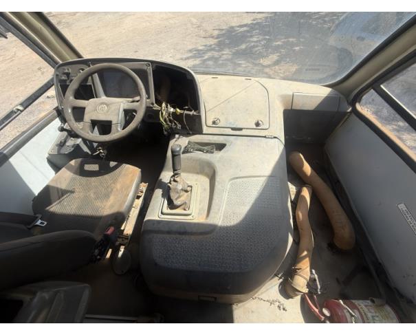 Foto de ONIBUS, VW/NEOBUS MINI ESC, AMARELA, 2018/2019, DIESEL, CHASSI: 9532M52P0KR910407, RENAVAM: 01162086006, NO ESTADO EM QUE SE ENCONTRA.