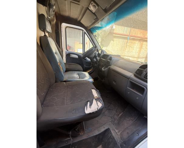 Foto de CAMINHONETE CITROEN/JUMPER F35LH 23S, DIESEL, BRANCA, 2014/2014, CHASSI: 935ZCWMNCE2132130, RENAVAM: 01045184818, NO ESTADO EM QUE SE ENCONTRA.