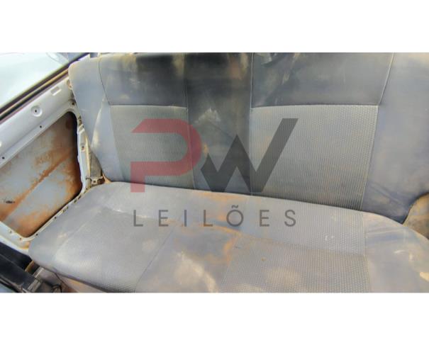 Foto de AUTOMOVEL VW/GOL 1.0 GIV, 2013/2014, BRANCA, ALCOOL/GASOLINA, CHASSI: ...45938, NO ESTADO EM QUE SE ENCONTRA.