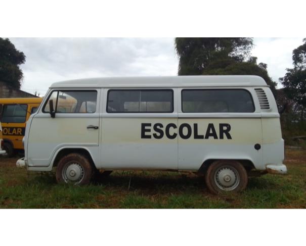 Foto de CAMIONETA VW/KOMBI, ALCOOL/GASOLINA, BRANCA, 8 LUGARES, 2013/2014, CHASSI: 9BWMF07X8EP022187, RENAVAM: 00654774820, NO ESTADO EM QUE SE ENCONTRA.