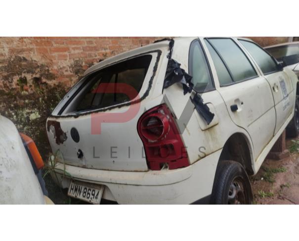 Foto de AUTOMOVEL, VW/GOL 1.0 GIV, BRANCA, 2008/2009, ALCOOL/GASOLINA, CHASSI: 9BWAA05WX9P043527, RENAVAM: 00974278840, NO ESTADO EM QUE SE ENCONTRA.