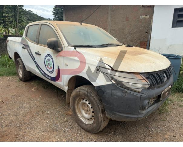 Foto de CAMINHONE MMC/L200 TRITON SPT GL, DIESEL, BRANCA, 2018/2019, CHASSI: ...17640, NO ESTADO EM QUE SE ENCONTRA.
