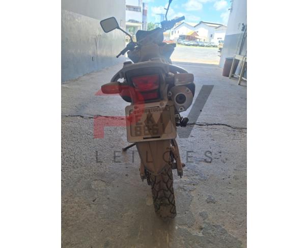 Foto de PASSAGEIRO / HONDA / XRE 300 / PLACA: EKI8861 / UF: BA / MUNICÍPIO: MORTUGABA / ANO FABRICAÇÃO: 2010 / ANO MODELO: 2010 / PRETA / CHASSI: 9C2ND0910AR017975 / MOTOR: ND09E1A017975 / RENAVAM: 00201160331, NO ESTADO EM QUE SE ENCONTRA.
