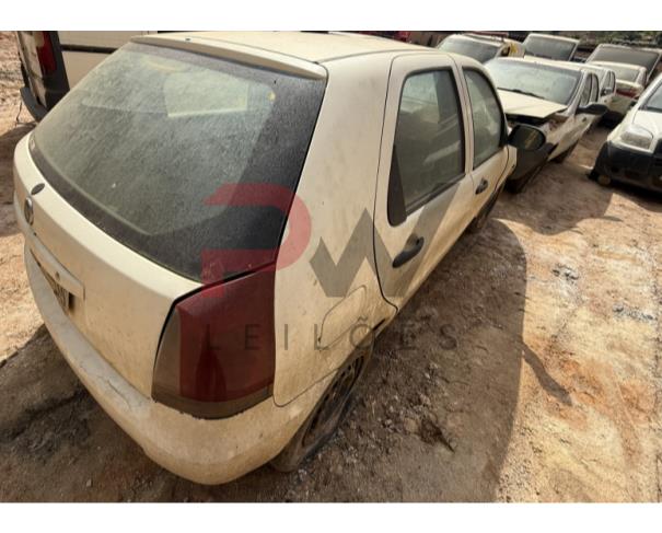 Foto de AUTOMOVEL FIAT/PALIO FIRE, ALCOOL/GASOLINA, 2016/2016, BRANCA, CHASSI: 9BD17122ZG7591921, RENAVAM: 01102445875, NO ESTADO EM QUE SE ENCONTRA.