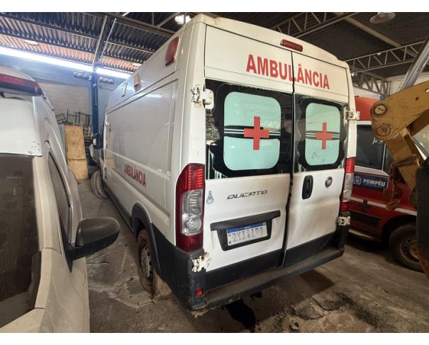 Foto de CAMINHONETE I/FIAT DUCATO RONTEC AMB, DIESEL, BRANCA, 2019/2019, CHASSI: 3C6DFVDK1KE546851, RENAVAM: 01219733510, NO ESTADO EM QUE SE ENCONTRA.
