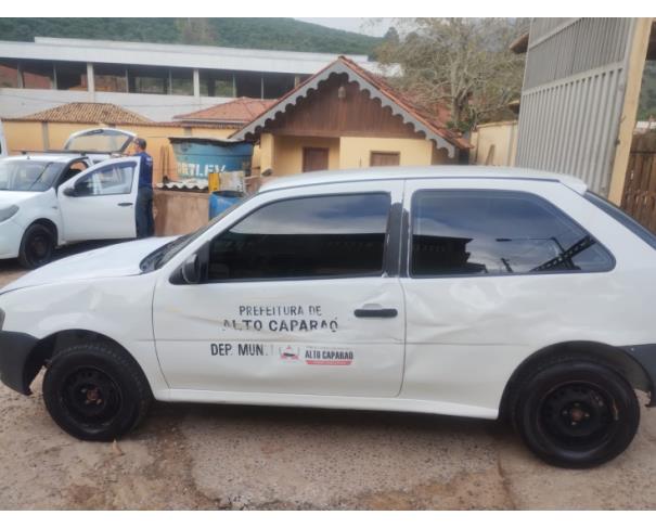 Foto de AUTOMOVEL, VW/GOL 1.0, BRANCA, 2005/2006, ALCOOL/GASOLINA, CHASSI: 9BWCA05W86T076747, RENAVAM: 00873714709, NO ESTADO EM QUE SE ENCONTRA.