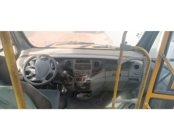 Foto de ONIBUS IVECO/CITYCLASS 70C17, DIESEL, AMARELA, 2013/2013, CHASSI: 93ZL68C01D8452567, RENAVAM: 00565517171, NO ESTADO EM QUE SE ENCONTRA. 