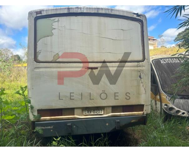 Foto de PAS/ONIBUS M.BENZ/OF 1620, 1997/1997, DIESEL, BRANCA, PLACA LBV - 0207, RENAVAM: 00681627468, CHASSI: 9BM384087VB130145, NO ESTADO EM QUE SE ENCONTRA.