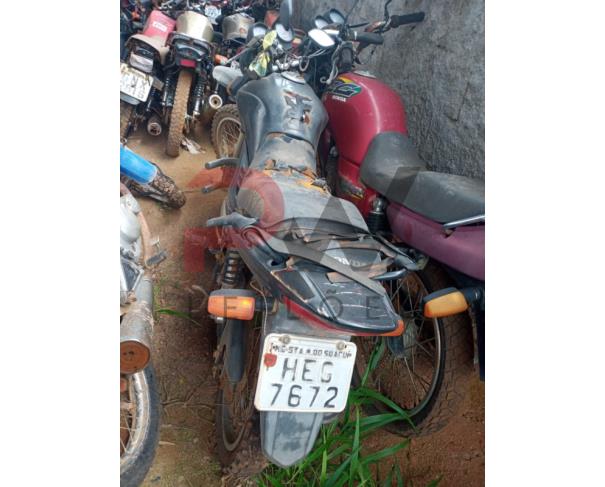 Foto de PASSAGEIRO / HONDA / CG 125 FAN ES / Placa: HEG7672 / UF: MG / Município: Santa Maria do Suaçuí / Ano fabricação: 2009 / Ano modelo: 2009 / Cor: PRETA / Chassi: 9C2JC41209R045479 / Motor: JC41E29045479 / RENAVAM: 00168225573, NO ESTADO EM QUE SE ENCONTRA