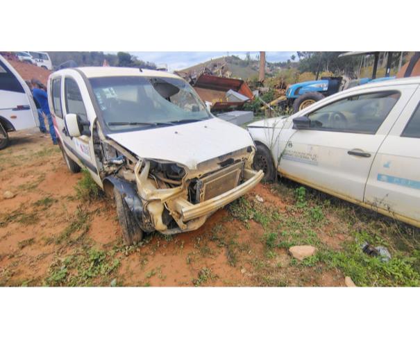 Foto de AUTOMOVEL FIAT/DOBLO ESSENCE 1.8, ALCOOL/GASOLINA, BRANCA, 2015/2016, CHASSI: 9BD11960SG1133298, RENAVAM: 01079810029, NO ESTADO EM QUE SE ENCONTRAM. 