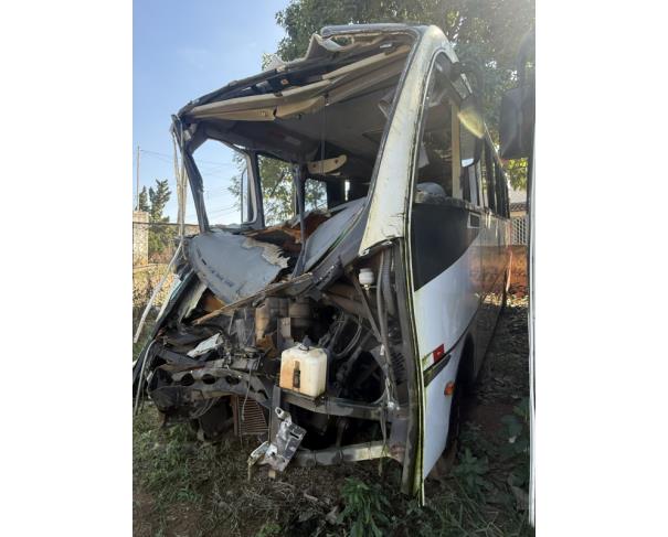 Foto de ONIBUS, M.BENZ/MASCA GRANMICRO O, BRANCA, 2018/2019, DIESEL, CHASSI: 9BM979277KB089816, RENAVAM: 01200042775, NO ESTADO EM QUE SE ENCONTRA. OBS: IMPEDIMENTO ADM.DANO MEDIA MONTA