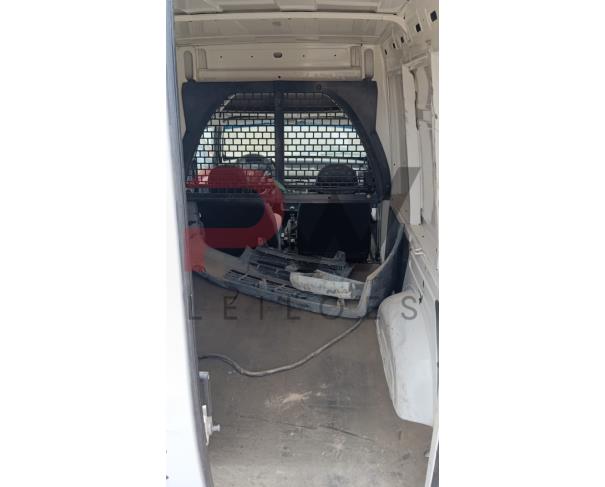 Foto de CAR/CAMINHONETE FIAT/FIORINO FLEX, ALCOOL/GASOLINA, 2013/2013, BRANCA, RENAVAM: 00529368170, CHASSI: 9BD255049D8960975, NO ESTADO EM QUE SE ENCONTRA.