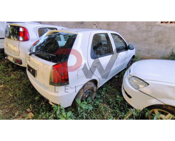 Foto de FIAT/PALIO FIRE, ALCOOL/GASOLINA, BRANCA, 2015/2015, CHASSI: 9BD17122ZF7545419, RENAVAM: 1055471119, NO ESTADO EM QUE SE ENCONTRA.
