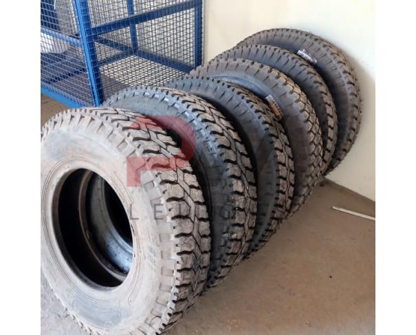 Foto de LOTE CONTENDO APROX. 30 PNEUS REFORMADOS (MARCAS, MODELOS E TAMANHOS VARIADOS), NO ESTADO EM QUE SE ENCONTRAM. 