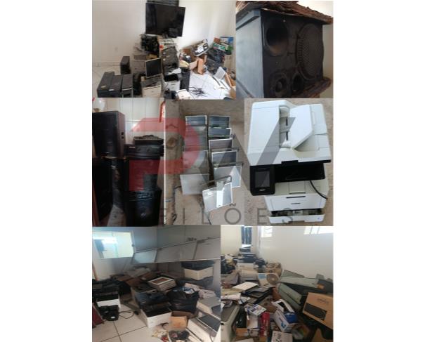 Foto de LOTE CONTENDO MATERIAL DE INFORMÁTICA E ELETROELETRONICOS,( COMPUTADORES, CPUs, IMPRESSORAS, TECLADOS, TELEVISORES, SOM, CAIXA DE SOM,  NOBREAKS,  MOUSE, LÂMPADAS)  NO ESTADO EM QUE SE ENCONTRAM.