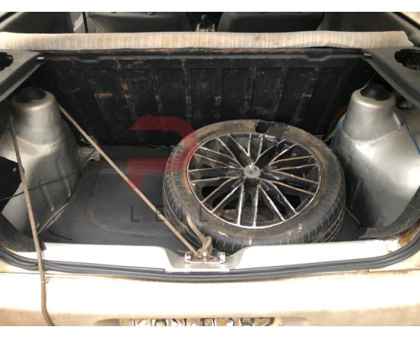 Foto de PASSAGEIRO / VW / GOL I / Placa: KQN0382 /UF: MG / Município: Conselheiro Lafaiete /Ano fabricação: 1996 /Ano modelo: 1996 / Cor: PRATA / Chassi:9BWZZZ377TT099480 /Motor: 269145 /RENAVAM: 00655302760, NO ESTADO EM QUE SE ENCONTRA. 