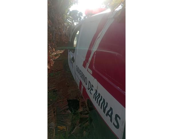 Foto de CAMINHONE FIAT/DOBLO CARGO 1.4, ALCOOL/GASOLINA, BRANCA, 2012/2012, CHASSI: 9BD223153C2025965, RENAVAM: 00457488662, NO ESTADO EM QUE SE ENCONTRA. 