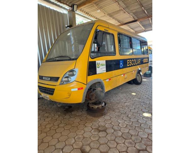 Foto de ONIBUS, IVECO/CITYCLASS 70C17, AMARELA, 2013/2013, DIESEL, CHASSI: 93ZL68C01D8452501, RENAVAM: 00565517104.