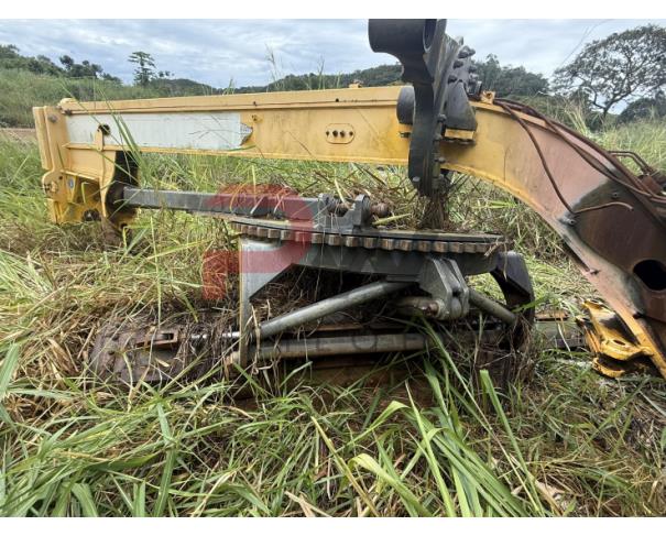 Foto de MOTONIVELADORA NEW HOLLAND,  RG 140 - B, AMARELA, ANO 2013, SERIE NDAF02974, CHASSI HBZN0140EDAAF02974, NO ESTADO EM QUE SE ENCONTRA.