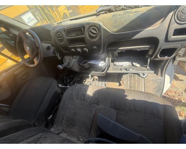 Foto de MICROONIBUS, RENAULT/M REVESCAP L3H2, BRANCA, 2018/2019, DIESEL, CHASSI: 93YMAF4XEKJ753659, RENAVAM: 01181847211, NO ESTADO EM QUE SE ENCONTRA.