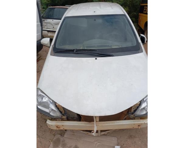 Foto de PAS/AUTOMOVEL TOYOTA /ETIOS HB X13L MT, ALCOOL/GASOLINA, BRANCA, 2017/2018, CHASSI: ...08506, NO ESTADO EM QUE SE ENCONTRA.