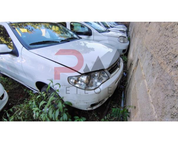 Foto de FIAT/PALIO FIRE, ALCOOL/GASOLINA, BRANCA, 2015/2015, CHASSI: 9BD17122ZF7545419, RENAVAM: 1055471119, NO ESTADO EM QUE SE ENCONTRA.