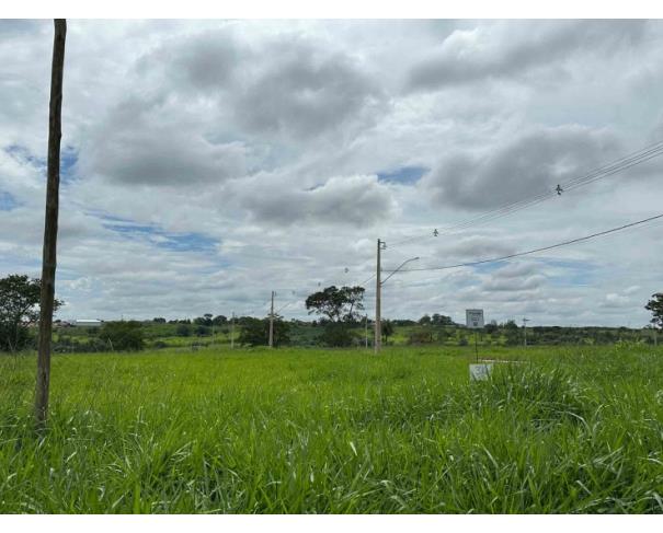 Foto de Chácara 34, Quadra 06, localizada na Rua G, no Chacreamento Espelho D’Água, em Abaeté/MG, com área total de 1.000,00 m², matrícula nº 29.138 do CRI de Abaeté/MG.