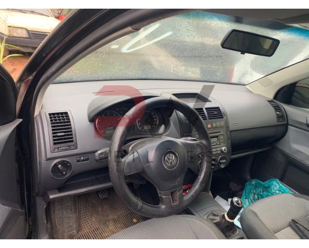 Foto de PASSAGEIRO / VW / POLO 1.6 /PLACA: FAQ0126 / UF: SP / MUNICÍPIO: SÃO PAULO / ANOFABRICAÇÃO: 2012 / ANO MODELO: 2012 / PRETA /CHASSI: 9BWAB49N9CP016848 / MOTOR: CCRM56742 /RENAVAM: 00457082062, NO ESTADO EM QUE SE ENCONTRA.