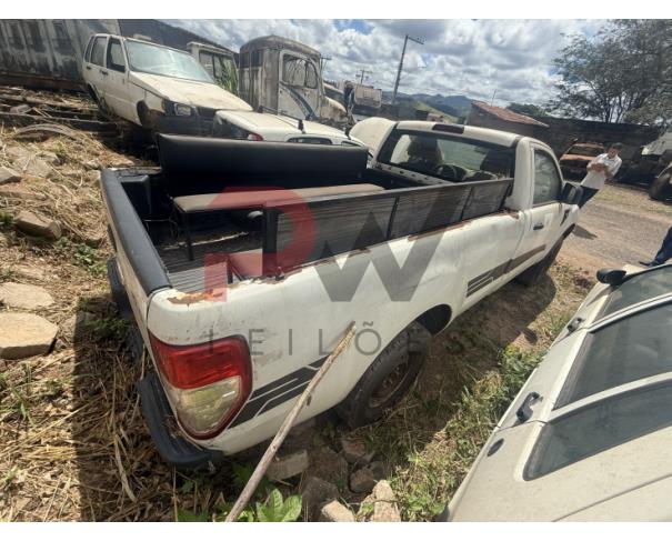 Foto de CARGA / CAMINHONETE I/FORD RANGER XLS  4X2 CS2 25, 2013/2014, ALC/GASOL, BRANCA, CHASSI: 8AFAR20F5EJ196280, RENAVAM: 00995210004, NO ESTADO EM QUE SE ENCONTRA. MOTOR AVARIADO.