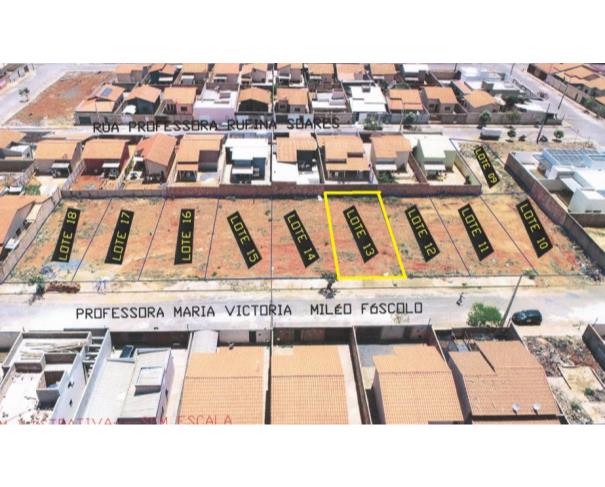 Foto de IMÓVEL URBANO: Área Institucional. Um lote de terreno de nº 240, Quadra 46, setor 16, medindo 250,00m², situado em Pompéu/MG, bairro Morada do Sol, na Rua Professora Maria Victória Miléo Fóscolo, NO ESTADO EM QUE SE ENCONTRA.