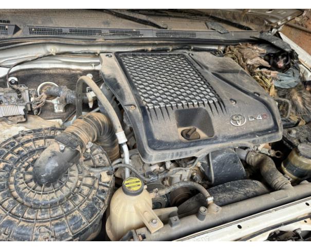 Foto de CAMINHONETE I/TOYOTA HILUX CS4X4, DIESEL, BRANCA, 2014/2014, CHASSI: 8AJDY22G5E7005384, RENAVAM: 01013448585, NO ESTADO EM QUE SE ENCONTRA. 