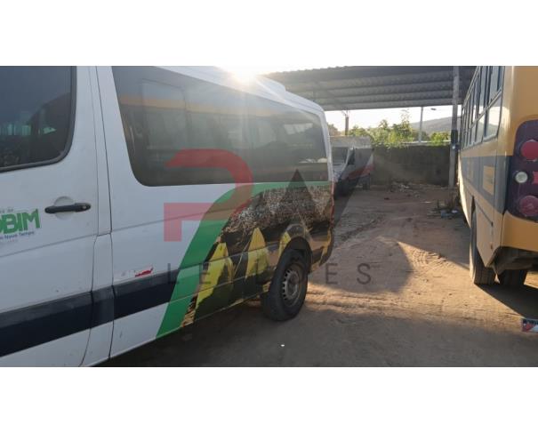 Foto de PAS/MICROONIBUS I/M.BENZ 415CDI SPRINTERM, DIESEL, 2018/2019, BRANCA, RENAVAM: 01164542220 , CHASSI: 8AC906633KE156762, NO ESTADO EM QUE SE ENCONTRA.