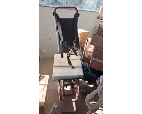 Foto de LOTE CONTENDO MATERIAIS HOSPITALARES E OUTROS, NO ESTADO EM QUE SE ENCONTRA.