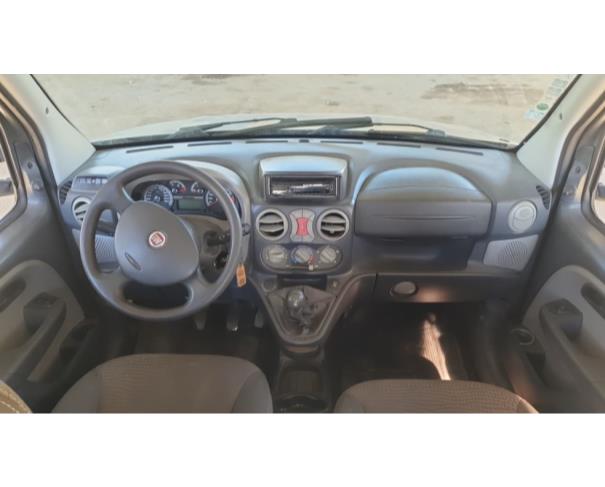 Foto de AUTOMOVEL FIAT/DOBLO ADV 1.8 FLEX, 2010/2010, ALC/GASOL, CINZA, CHASSI: 9BD119405A1067706, RENAVAM: 00231735715, NO ESTADO EM QUE SE ENCONTRA. 