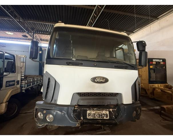 Foto de CAMINHAO FORD/CARGO 2629 6X4, DIESEL, BRANCA, 2014/2015, CHASSI: 9BFZEANE8FBS76027, RENAVAM: 01028970541, NO ESTADO EM QUE SE ENCONTRA.