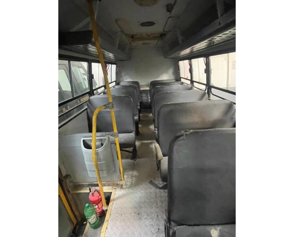 Foto de PASSAGEIRO ONIBUS, MPOLO/VOLARE V8L 4X4 EO, 2012/2013, AMARELA, DIESEL, PLACA PEM-6I96, RENAVAM: 00541051075, CHASSI: 93PB58M1MDC044671, NO ESTADO EM QUE SE ENCONTRA.