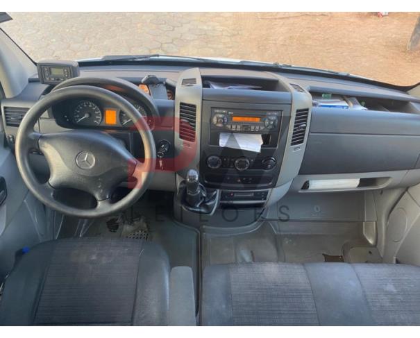 Foto de PASSAGEIRO / MICROONIBUS I/M.BENZ 515CDI SPRINTERM, BRANCA, DIESEL, 2017/2018, PLACA PZX-7895, CHASSI: 8AC906657JE136486, RENAVAM: 01123113200, NO ESTADO EM QUE SE ENCONTRA. 