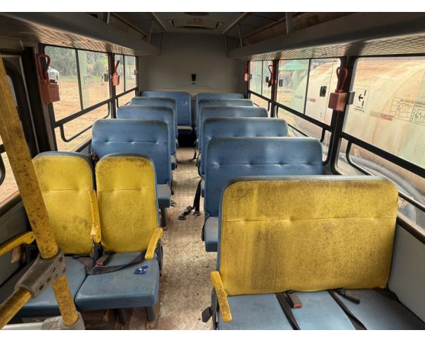 Foto de ONIBUS IVECO/CITYCLASS 70C17HDE, DIESEL, AMARELA,  2018/2019, CHASSI: 93ZL72C01K8481454, RENAVAM: 01158492127, NO ESTADO EM QUE SE ENCONTRA.