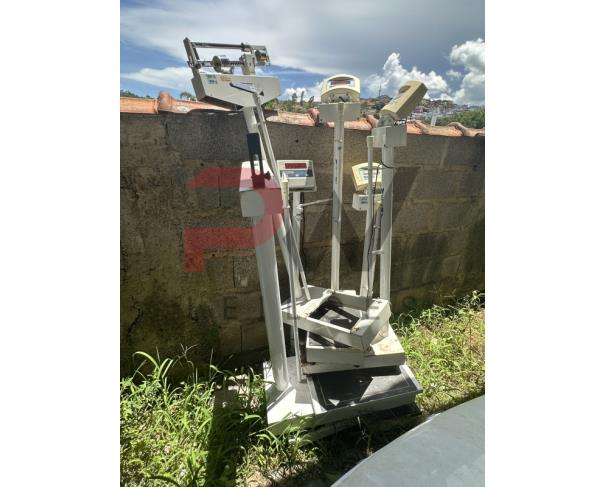 Foto de LOTE CONTENDO APARELHO DE MAMOGRAFIA E BALANÇAS, NO ESTADO EM QUE SE ENCONTRA.