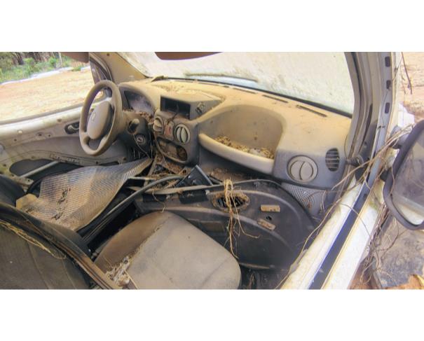 Foto de SUCATA SEM BAIXA - FIAT/DOBLO RONTAN AMB2, 2009/2009, ANTIGA PLACA HMH-6726, NO ESTADO EM QUE SE ENCONTRA.