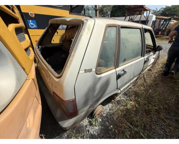 Foto de AUTOMOVEL FIAT/UNO MILLE ECONOMY, ALCOOL/GASOLINA, PRATA, 2009/2010, CHASSI: 9BD15822AA6318722, RENAVAM: 00159038235, NO ESTADO EM QUE SE ENCONTRA. Obs: Chassi corroído.