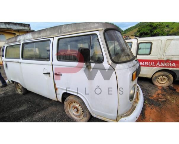 Foto de CAMIONETA VW/KOMBI, 2011/2011,BRANCA, ALCOOL/GASOLINA, CHASSI: ...19879, NO ESTADO EM QUE SE ENCONTRA.