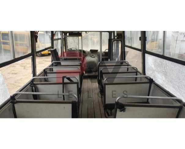Foto de PASSAGEIRO / ONIBUS M.BENZ/OF 812, DIESEL, BRANCA, 1995/1996, PLACA OQQ-6134, CHASSI: 9BM688187SB076136, RENAVAM: 00546081339, NO ESTADO EM QUE SE ENCONTRA. 