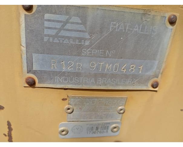 Foto de PÁ CARREGADEIRA FIAT ALLIS, SÉRIE R12B 9TM0481,  NO ESTADO EM QUE SE ENCONTRA.