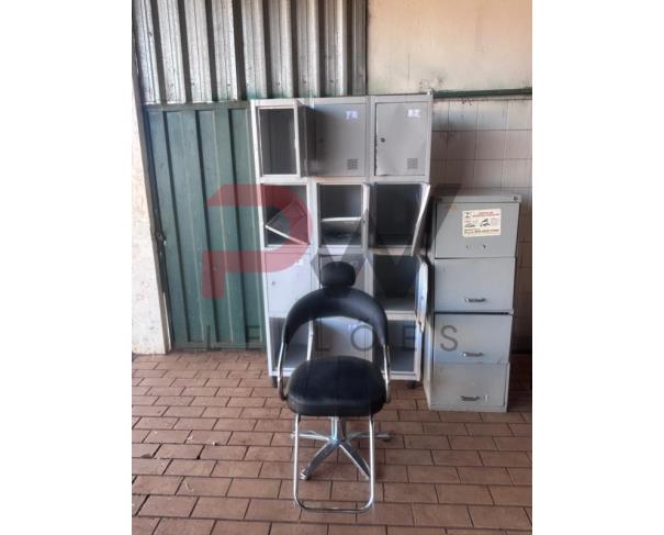 Foto de LOTE CONTENDO SUCATA DE BENS DIVERSOS, COMO MOBILIÁRIOS, ELETRODOMÉSTICOS, MATERIAIS DE INFORMÁTICA, ENTRE OUTROS, NO ESTADO EM QUE SE ENCONTRA.