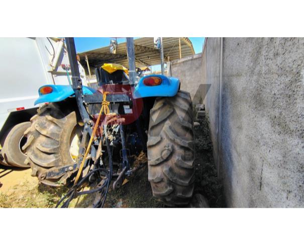 Foto de TRATOR LS, AZUL, PLUS80R, CHASSI: 9BLP08001GG000070, Nº DO MOTOR: B1N495204, SÉRIE 1000003836, ANO: 2017, NO ESTADO EM QUE SE ENCONTRA.