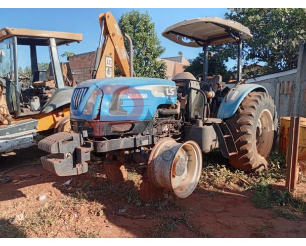 Foto de TRATOR LS PLUS 100 R, 4X4, ANO 2016, HORIMETRO MARCANDO 4110 HORAS, CHASSI Nº 9BLP10001GG000056, MOTOR Nº B1S495346, TRANSMISSÃO Nº BD160230, NO ESTADO EM QUE SE ENCONTRA. 