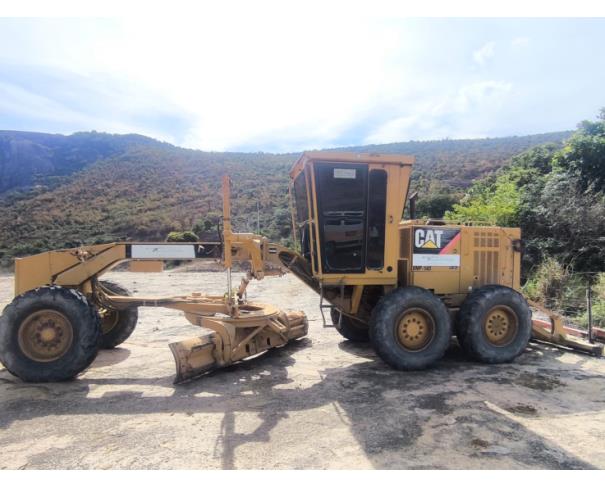 Foto de MOTONIVELADORA CATERPILLAR, 120K, AMARELA, ANO 2011, Nº DE IDENT: CAT0120KEJAP01086, Nº DE SÉRIE: KHX32551, NO ESTADO EM QUE SE ENCONTRA.