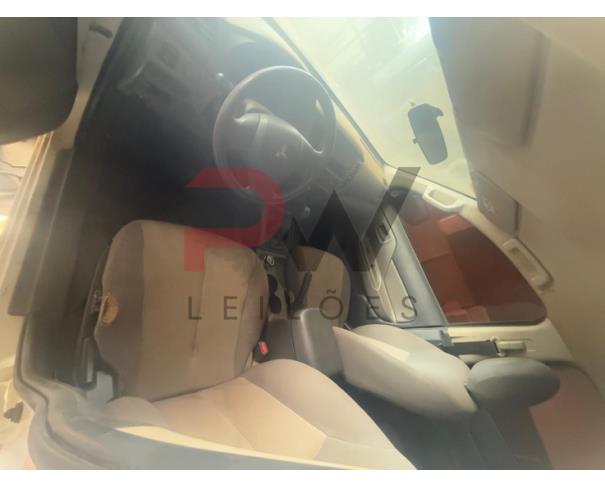 Foto de CAMINHONE MMC/L200 TRITON SPT GL, DIESEL, BRANCA, 2018/2019, CHASSI: ...17440, NO ESTADO EM QUE SE ENCONTRA.
