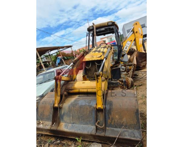 Foto de RETROESCAVADEIRA JCB SERIE 3C, 2014/2014, NO ESTADO EM QUE SE ENCONTRA.